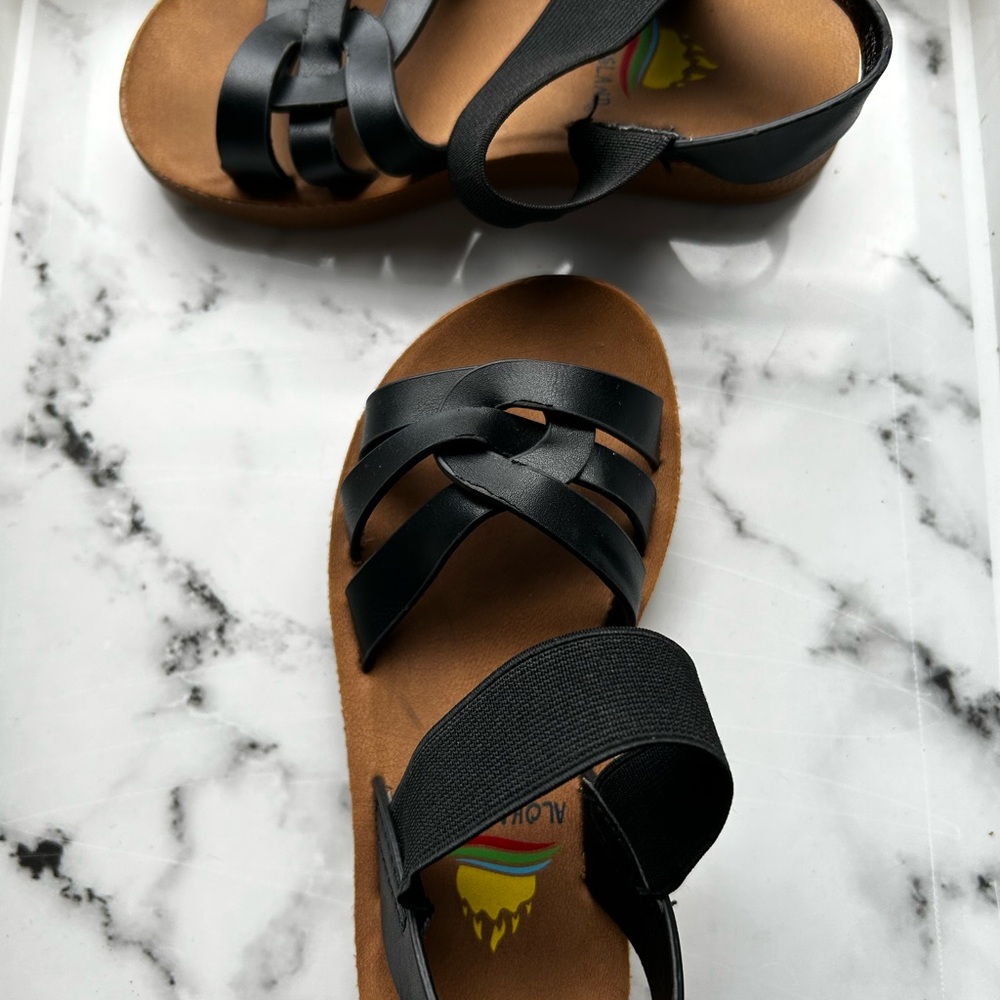 Aloha Island Black Strappy Kids Sandals